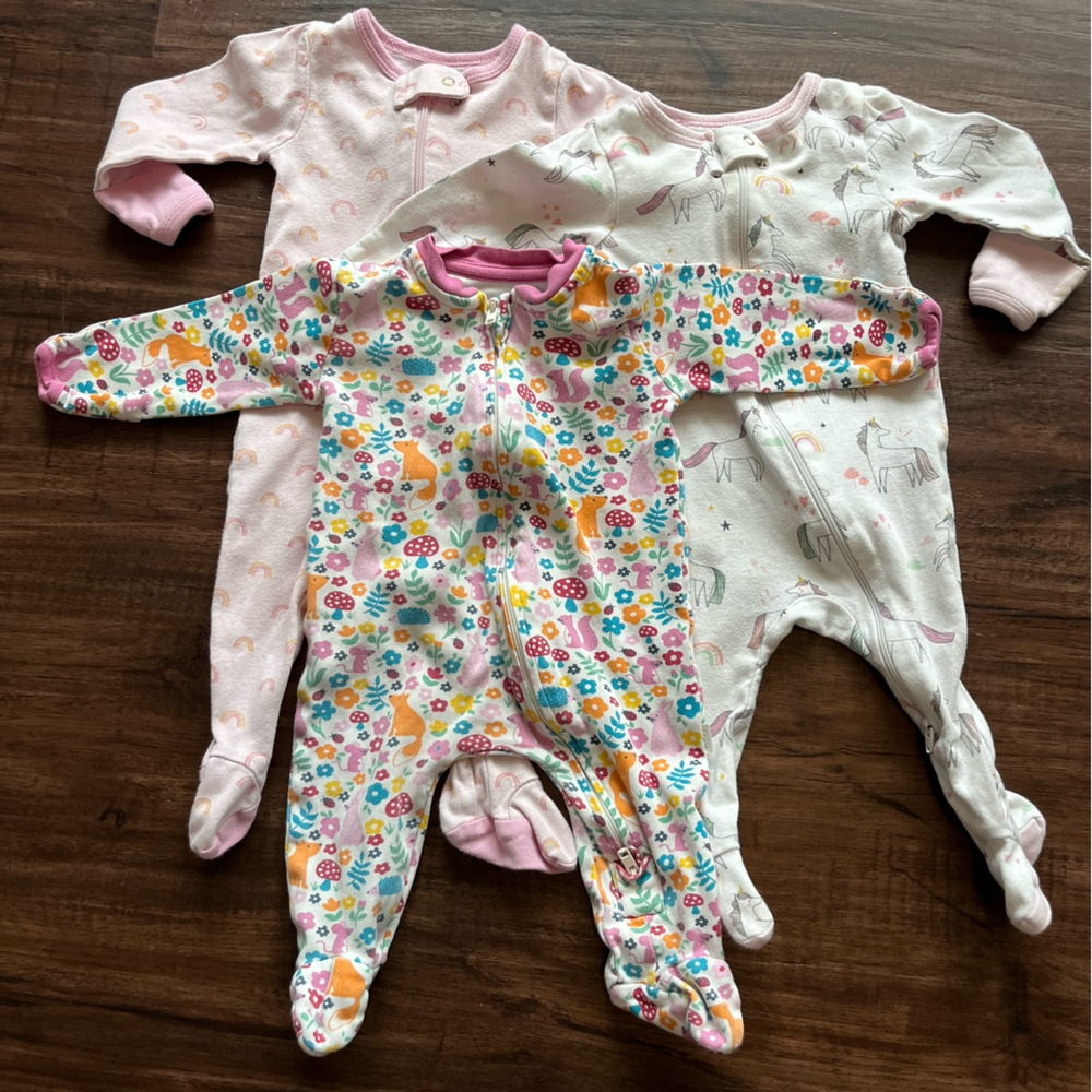 Girls 3-6 month sleepers (3)